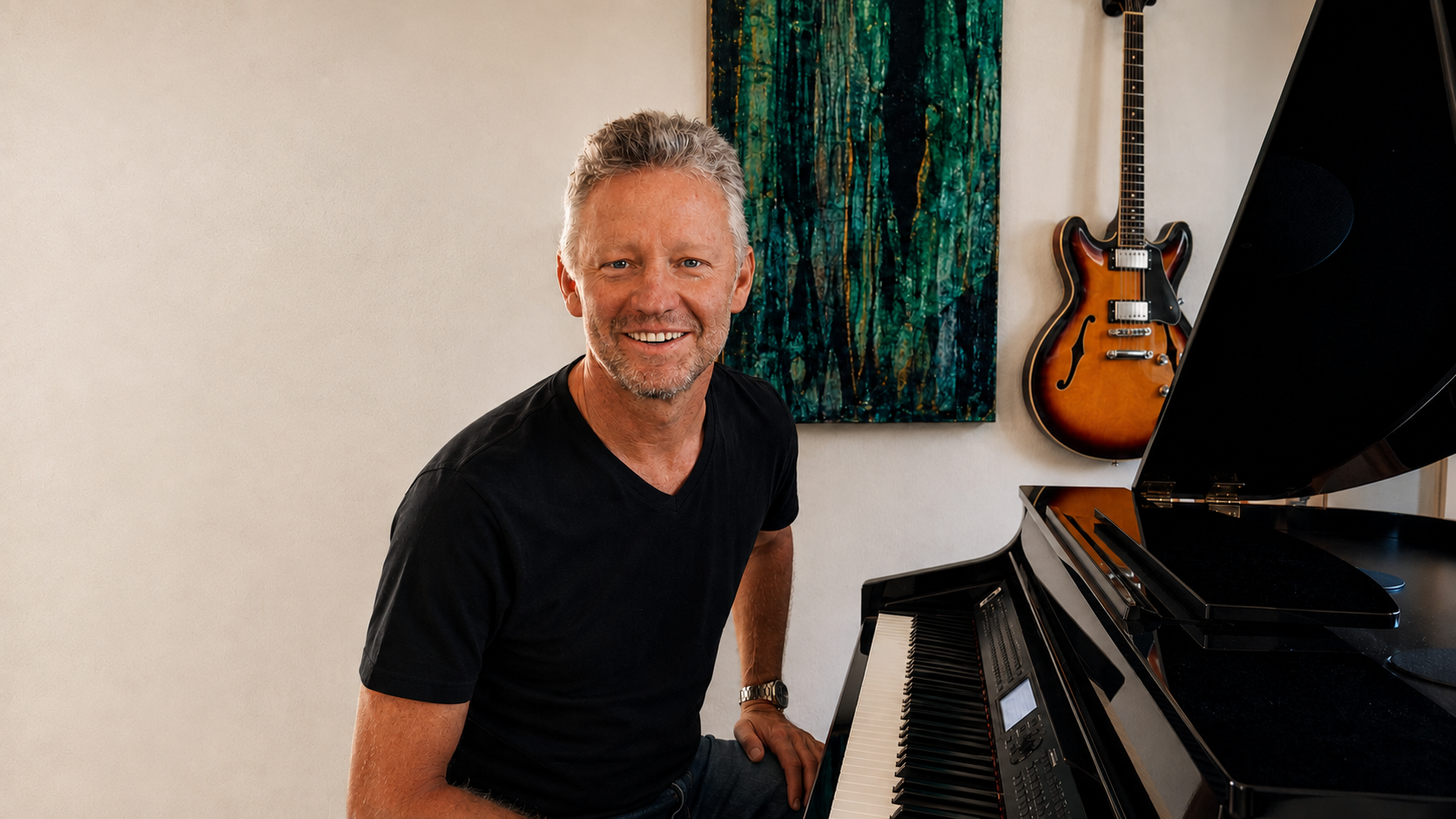 Magnus Willner spelar piano